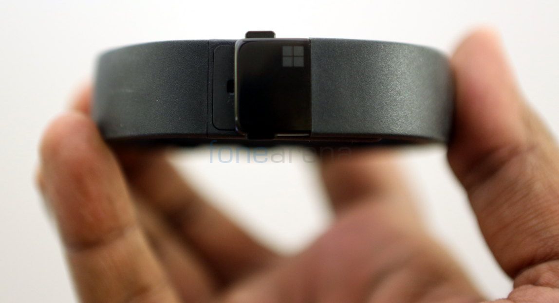 Microsoft Band_fonearena-05