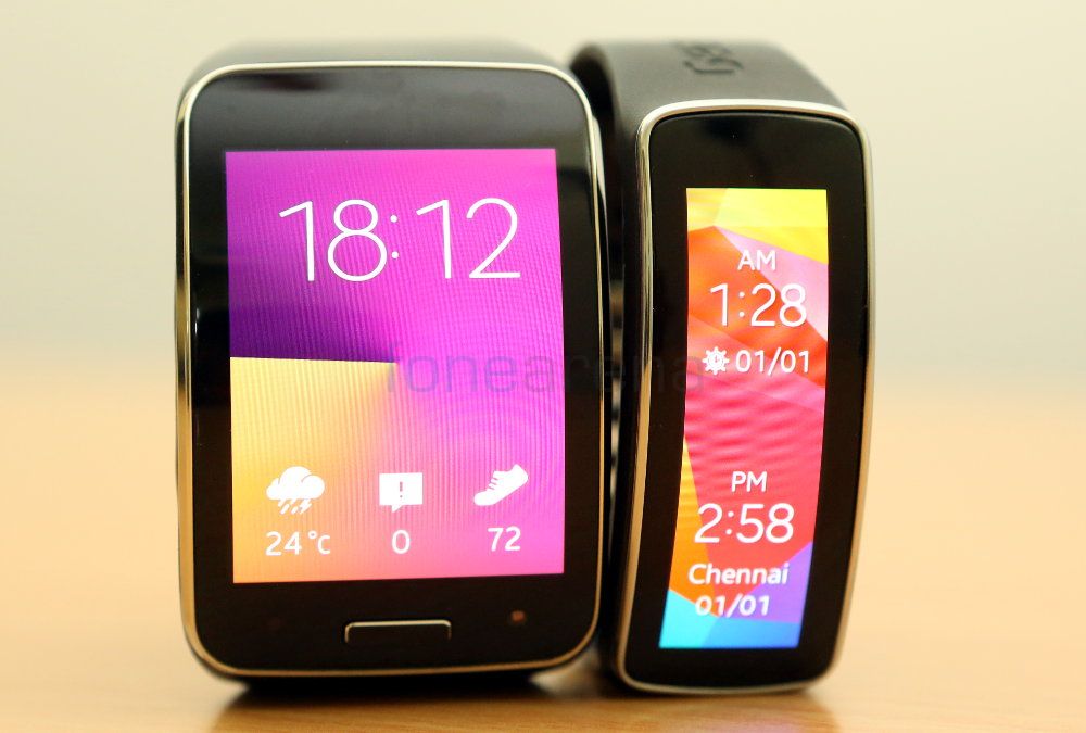 Samsung Gear S vs Gear Fit Photo Gallery