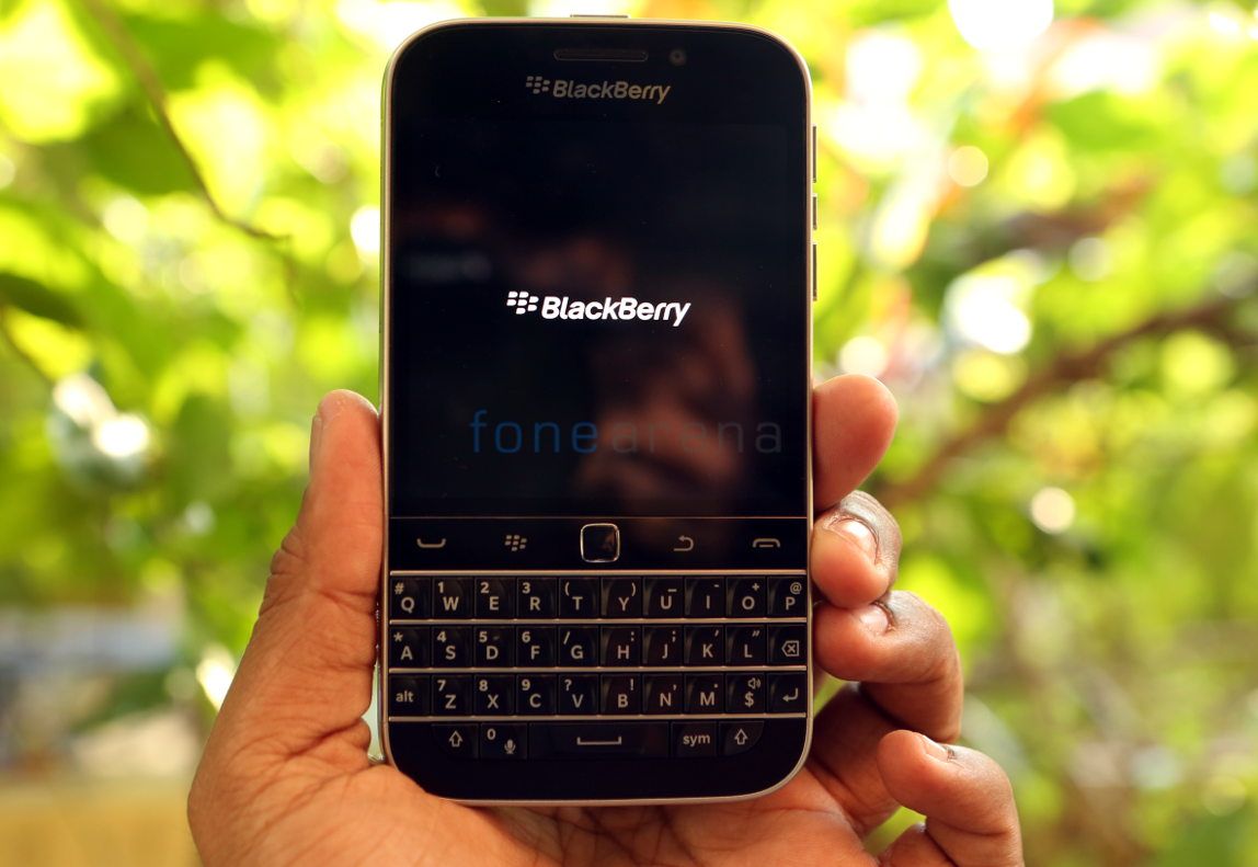 BlackBerry Classic_fonearena-10