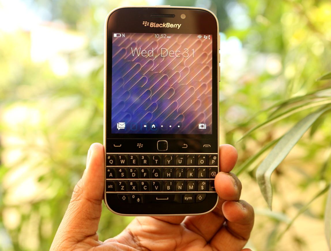 BlackBerry Classic_fonearena-1