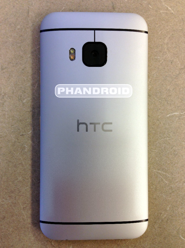 HTC One M9 back leak