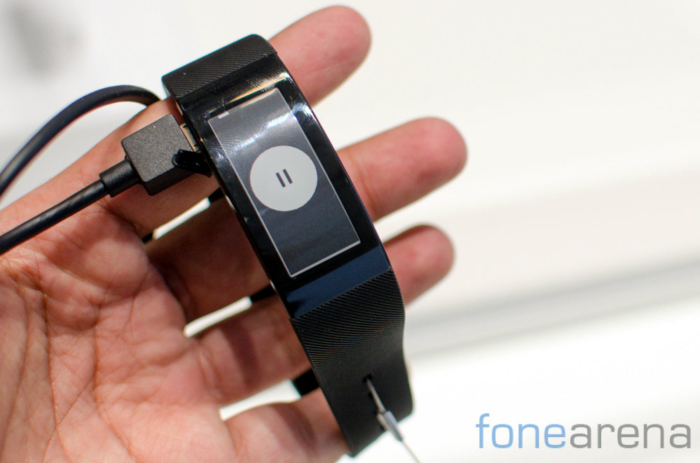 Sony-Smartband-Talk-1_fonearena