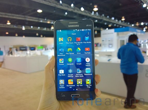 Samsung galaxy grand prime как вставить флешку