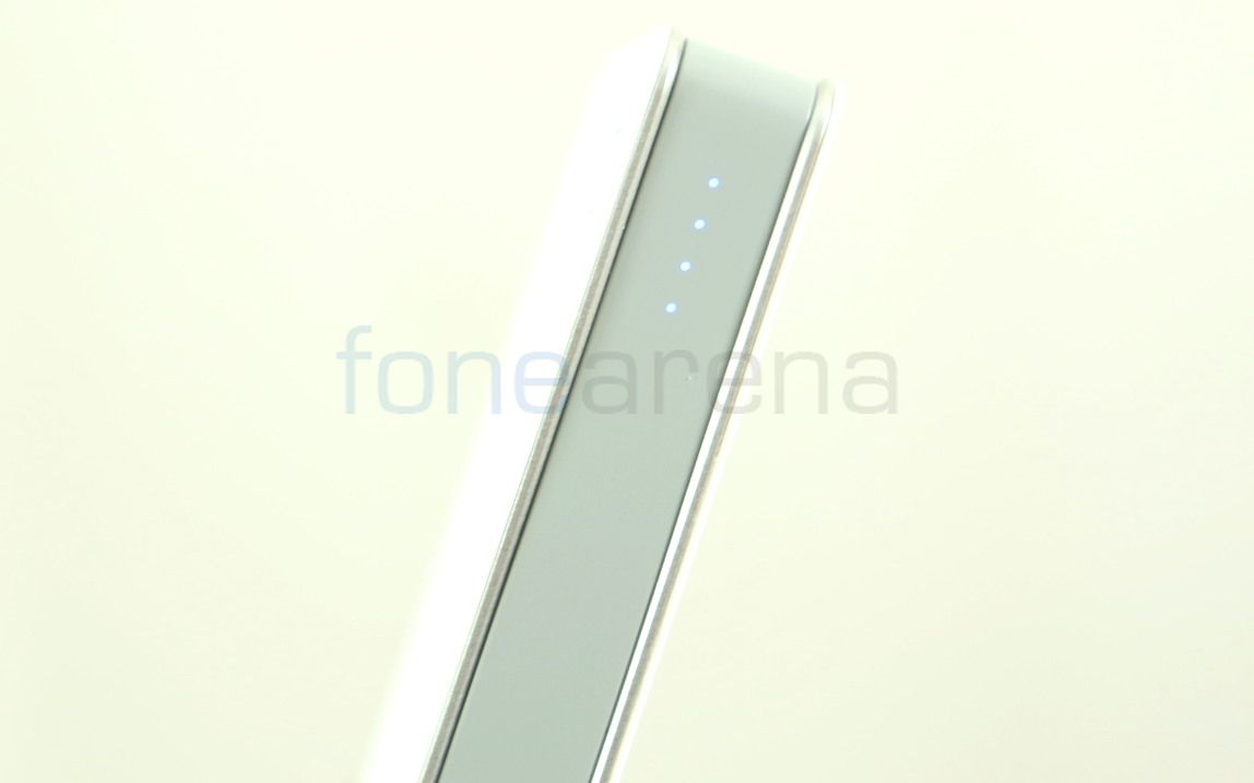 OnePlus 10000mAh Power Bank_fonearena-07