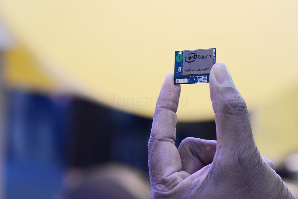 intel-connected-devices-mwc-2
