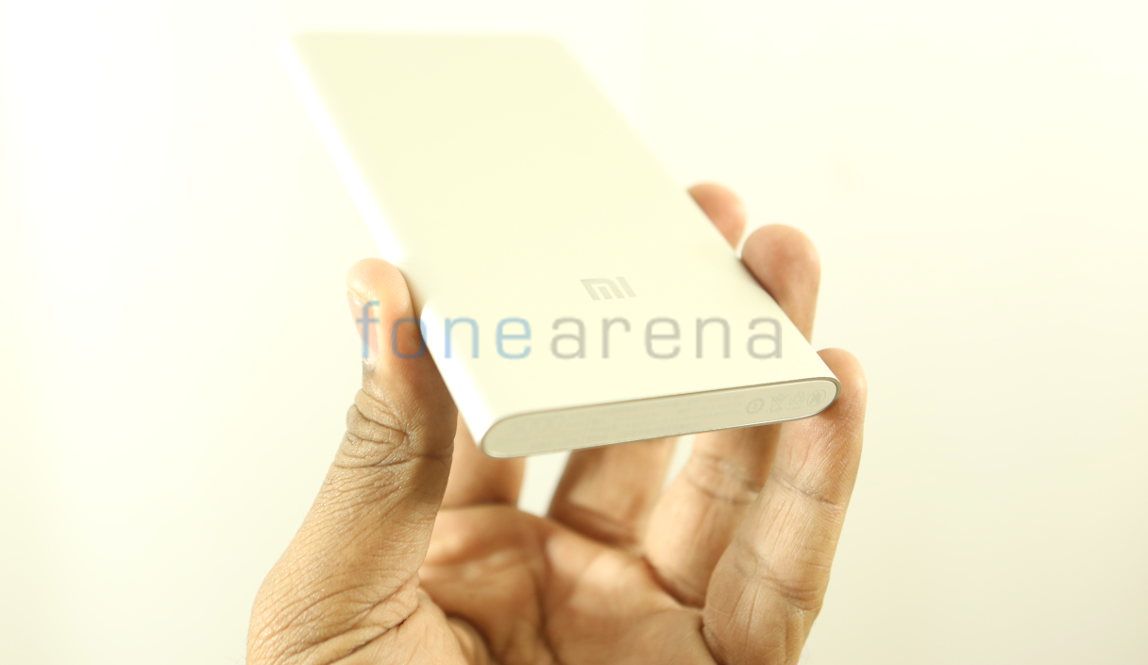 Xiaomi Mi 5000 mAh Slim Power Bank_fonearena-03