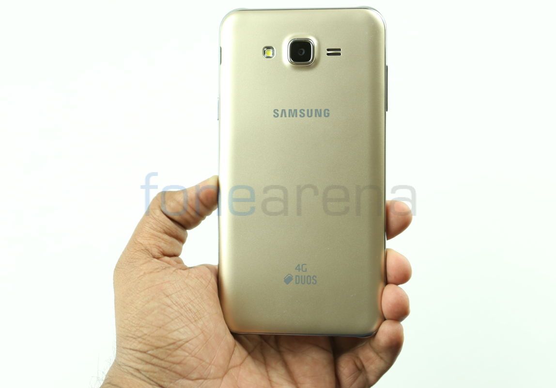 Samsung Galaxy J7_fonearena-002