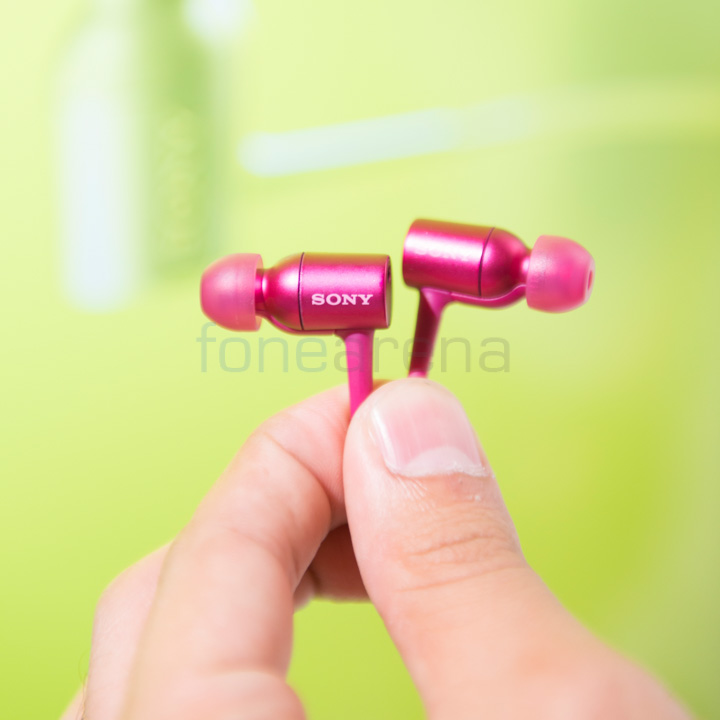 sony_h.ear_in_2