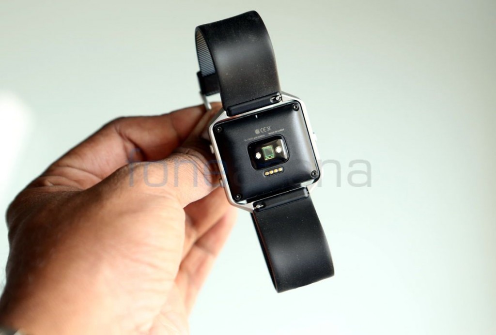 Fitbit Blaze_fonearena-03