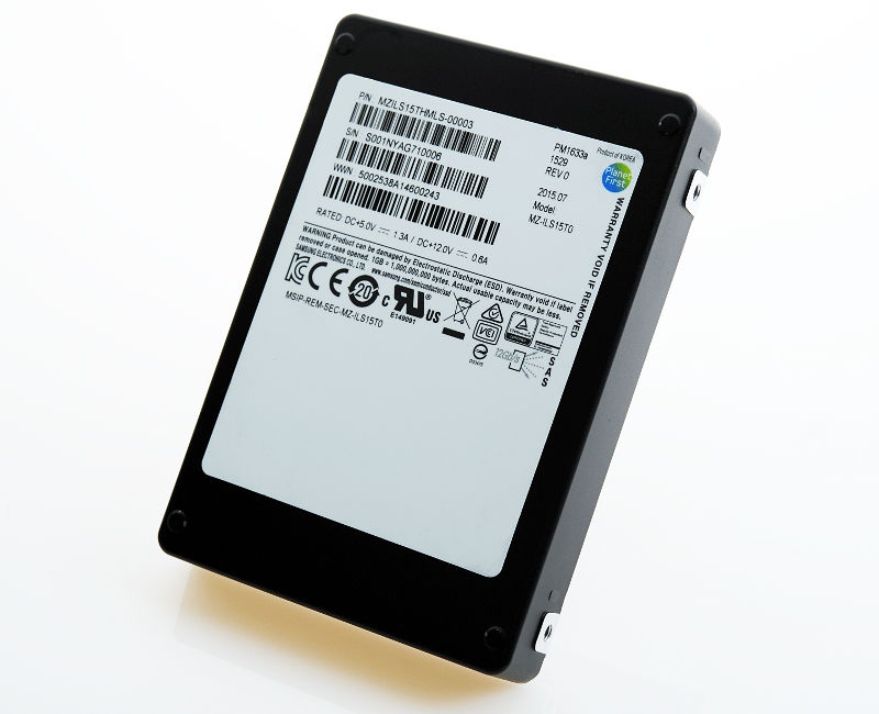 Samsung PM1633a 15.36TB SSD