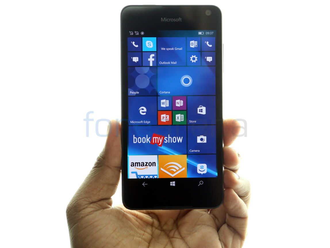 Microsoft Lumia 650 Dual SIM Unboxing