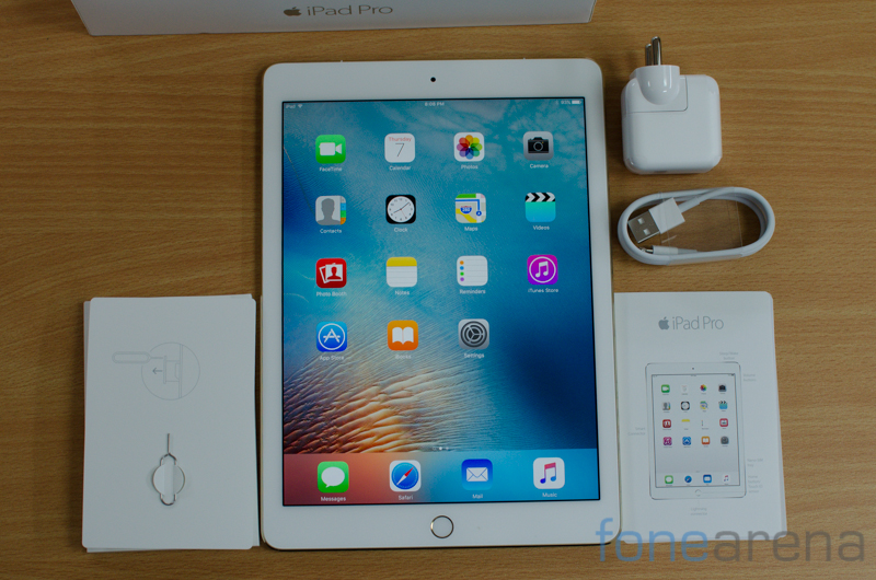 Apple iPad Pro 9.7 Unboxing