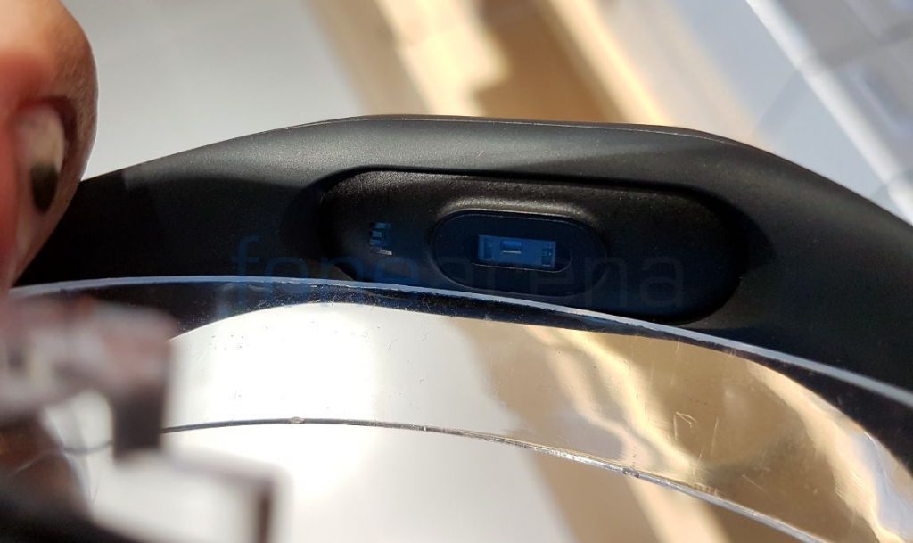 Xiaomi Mi Band 2_fonearena-02