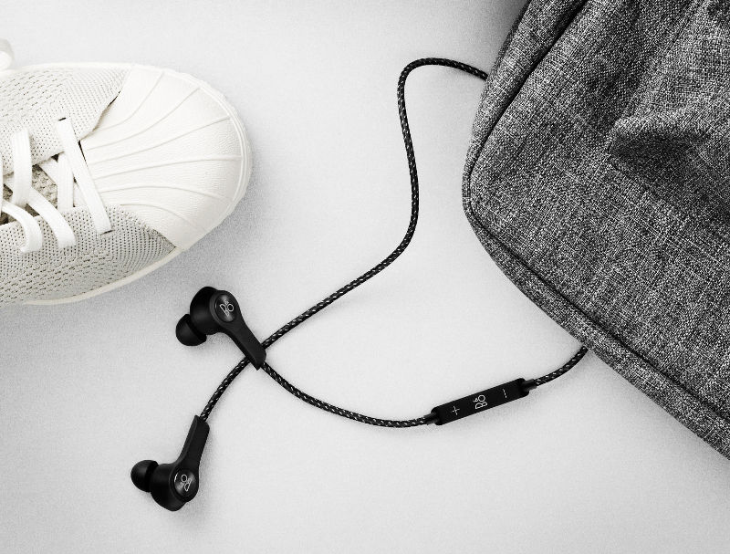 Bang and Olufsen introduces Beoplay H5 wireless earphones