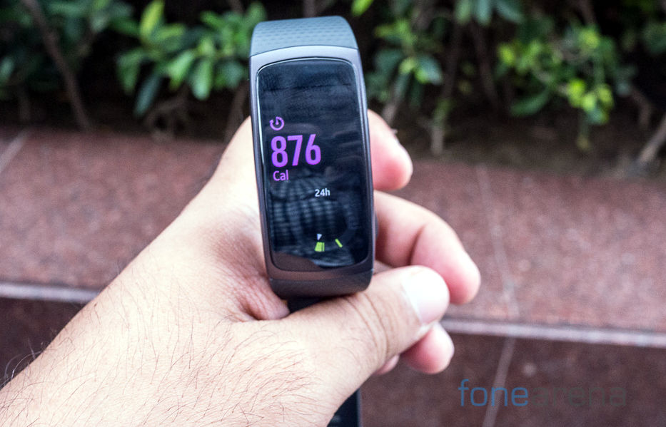 Samsung-Gear-Fit-2-6_fonearena