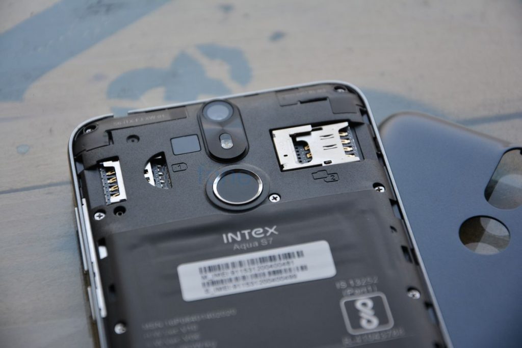 intex aqua s7 battery