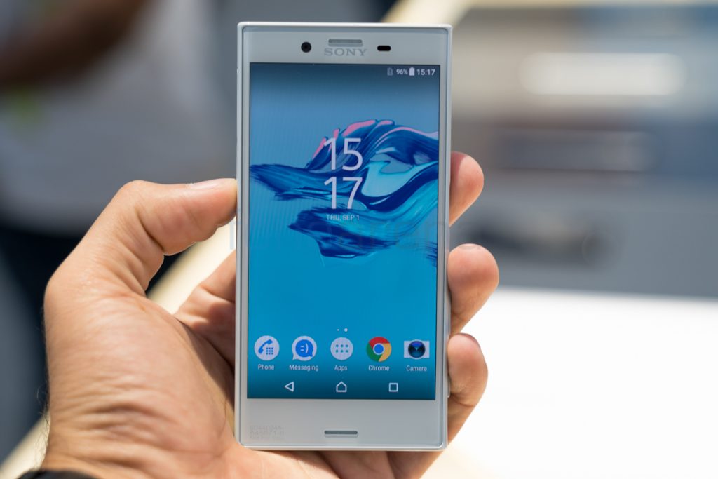 sony_xperia_x_compact_1