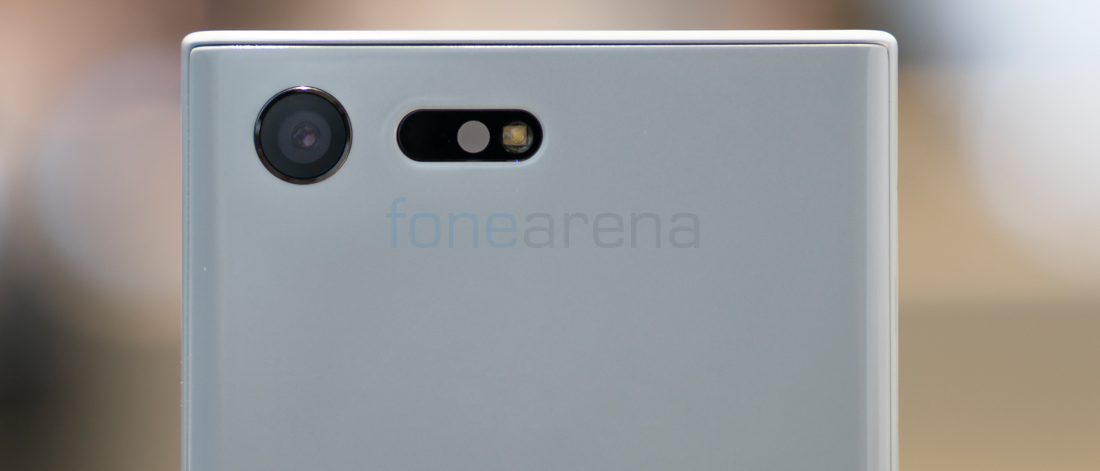 sony_xperia_x_compact_9