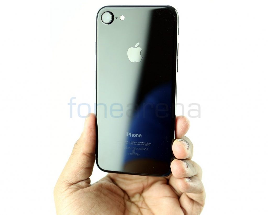 apple-iphone-7-jaet-black_fonearena-01