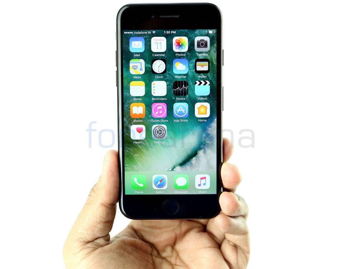 apple-iphone-7-jet-black_fonearena-02