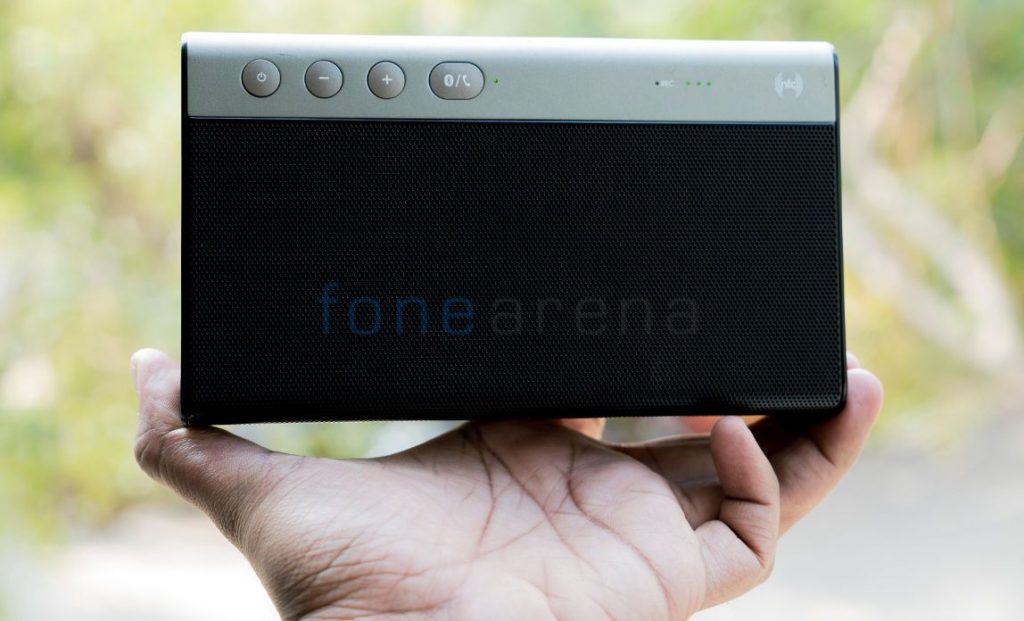 creative-sound-blaster-roar-2_fonearena-13