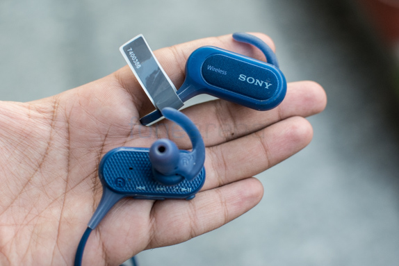 Sony MDR-XB50BS Bluetooth Earphones Review