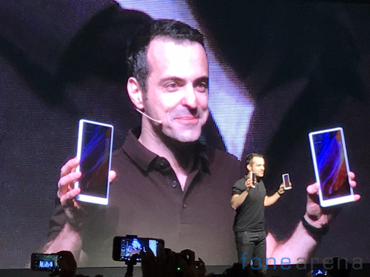 xiaomi-mi-mix-white-hugo-barra