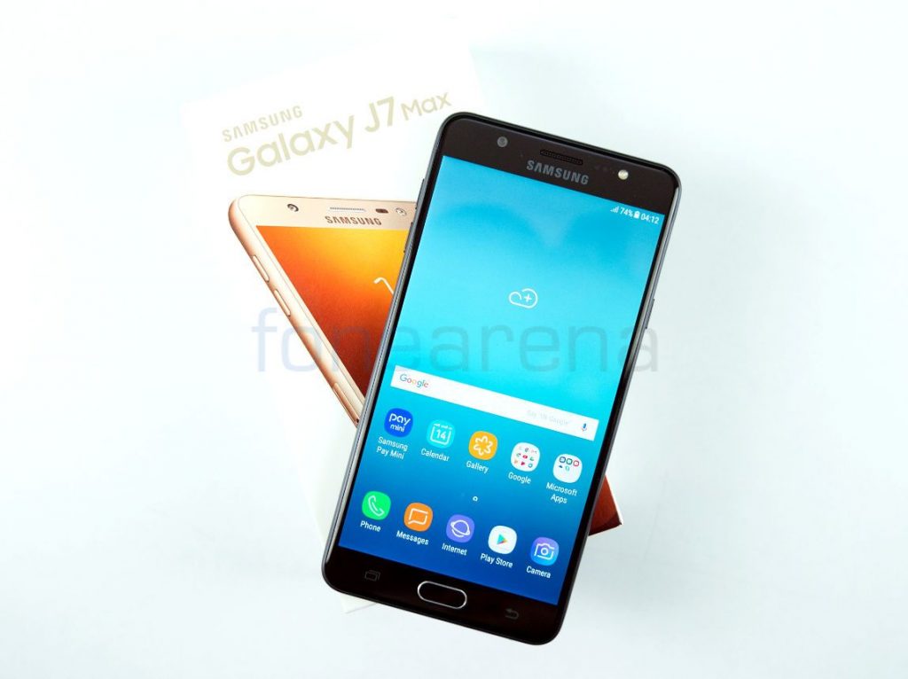 samsung j7 max size