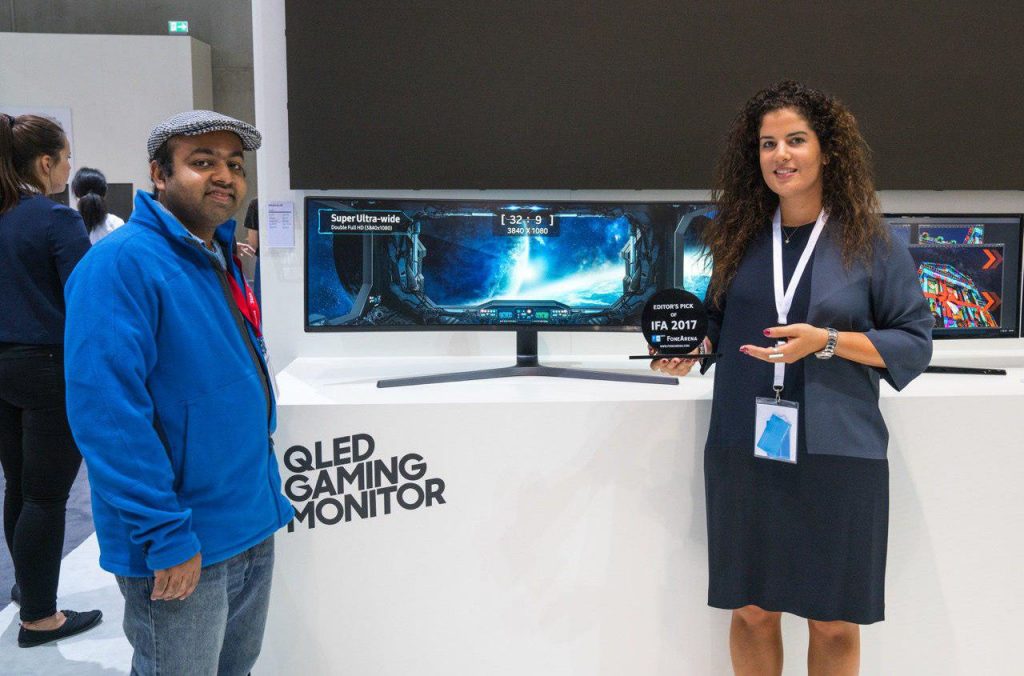 FoneArena Editor's Pick of IFA 2017 Samsung 49-inch QLED Gaming Monitor