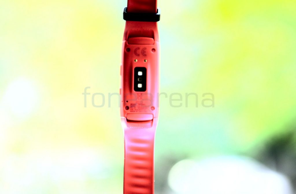 Samsung Gear Fit 2 Pro_fonearena-6