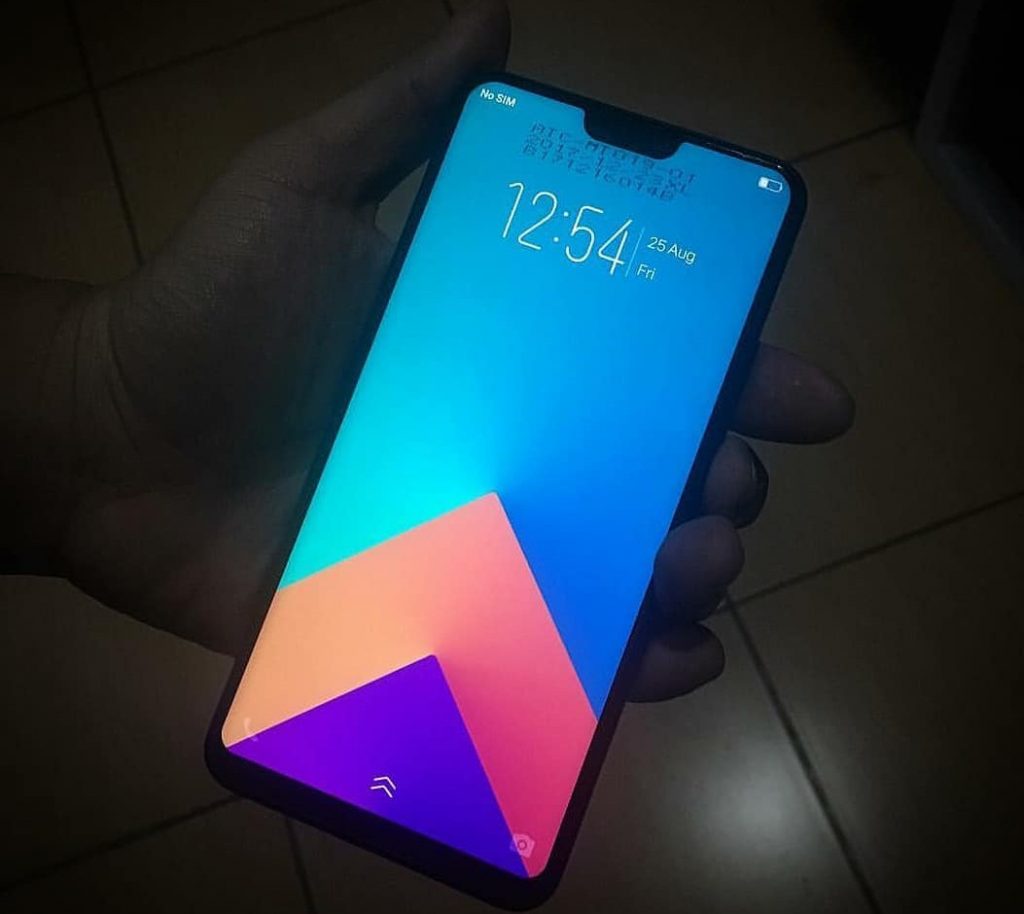 Vivo V9 With Full Screen Display Top Notch Dual Rear Cameras