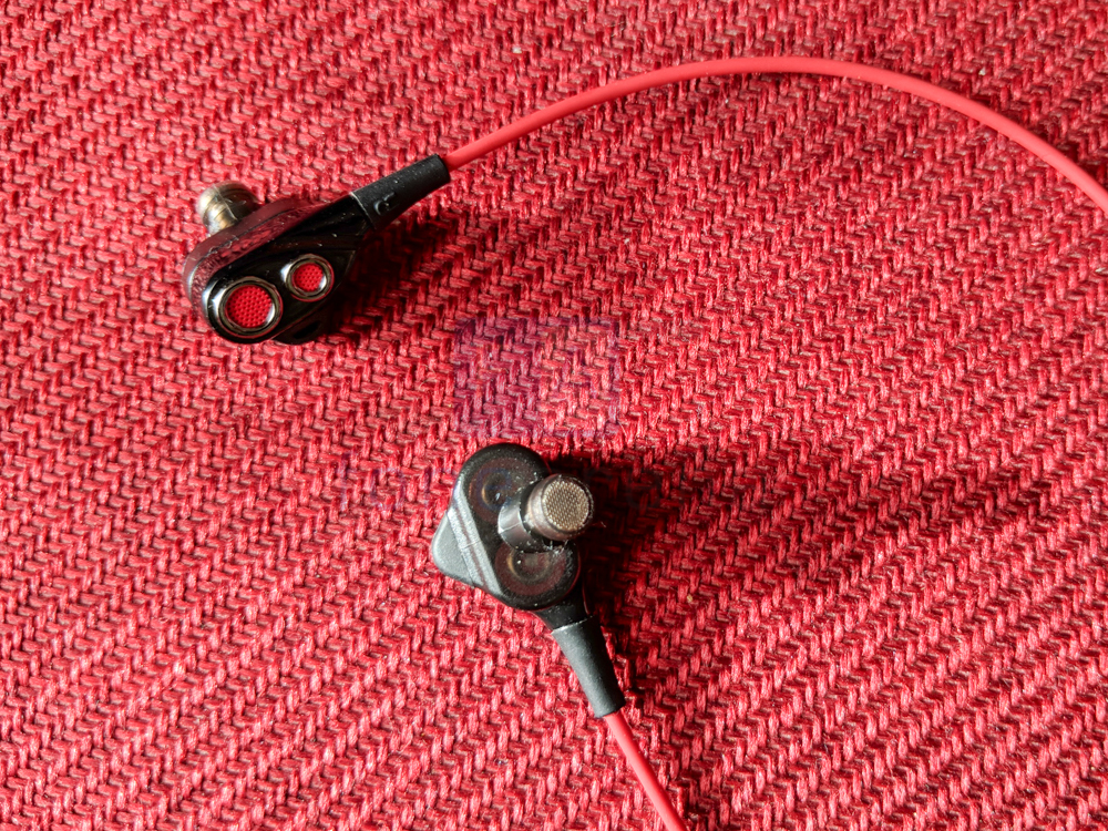 Boat dual driver discount earphones