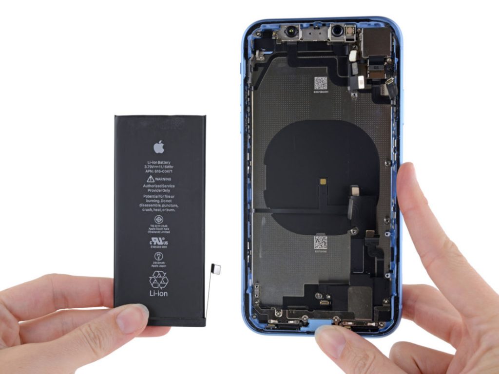 Apple iPhone XR teardown reveals large rectangular battery, modular SIM card reader