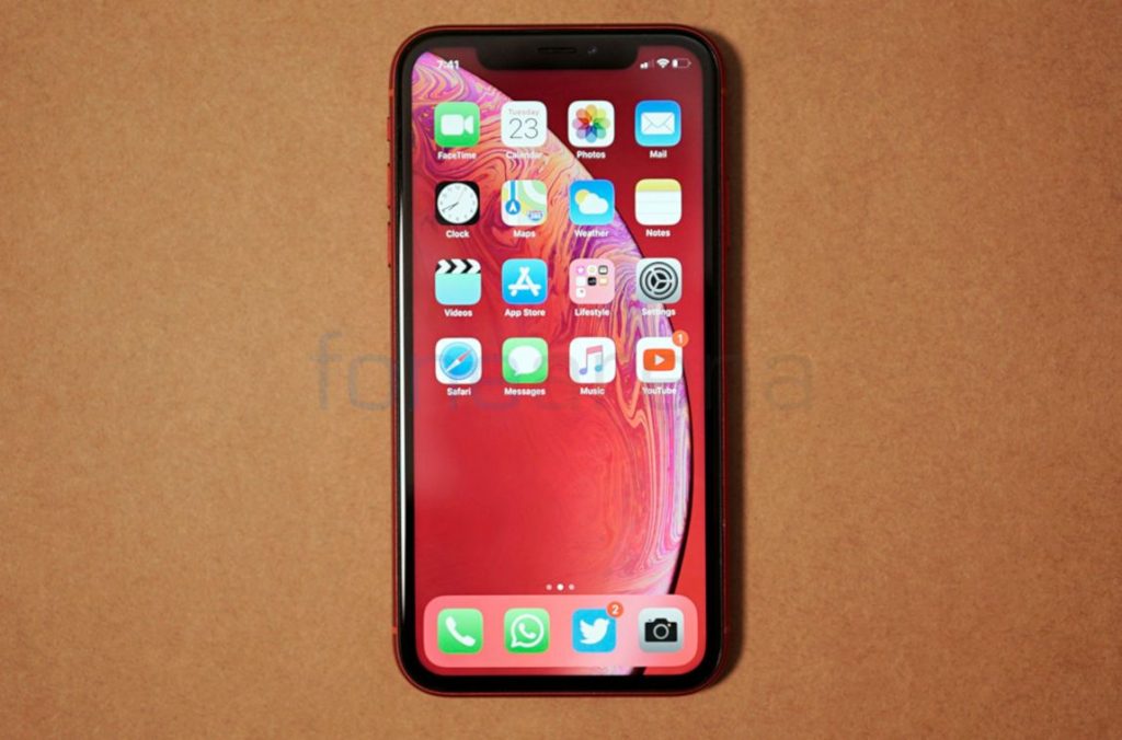 Apple iPhone XR Red Edition Unboxing and Photo Gallery