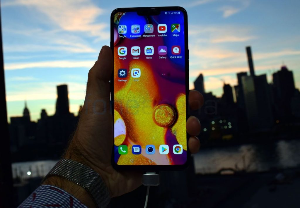 LG V40 ThinQ and Watch W7 Hands On Five Cameras and Two Hands