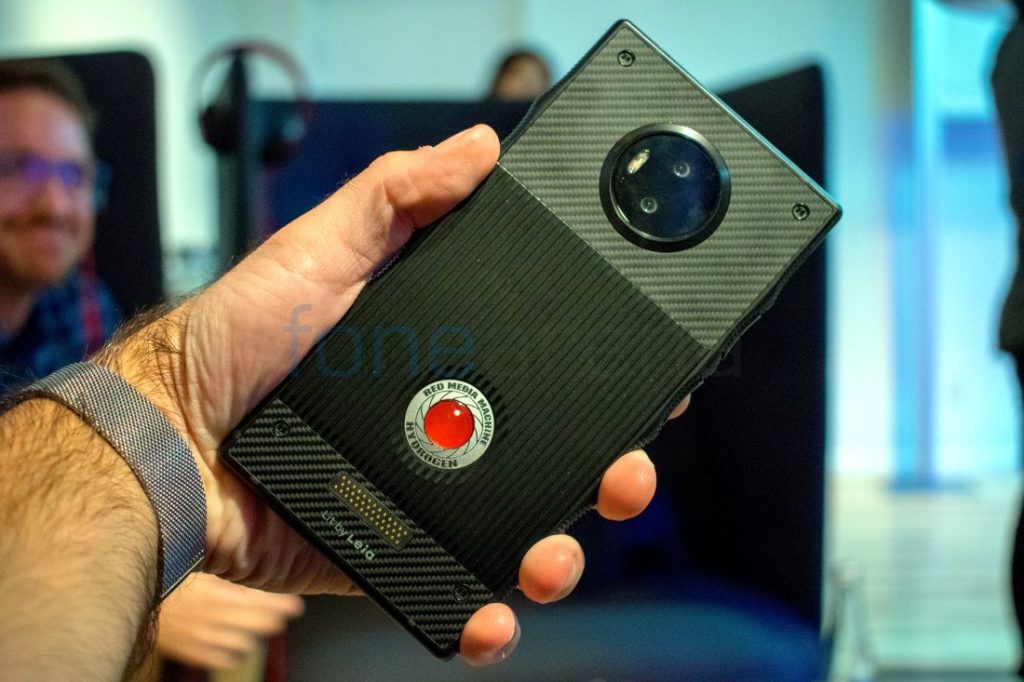 red hydrogen one camera