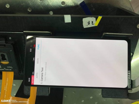 A case manufacturer's expectations for the Galaxy S10 lineup: pic.twitter.com/lrExjvalcb— Evan Blass (@evleaks) December 8, 2018