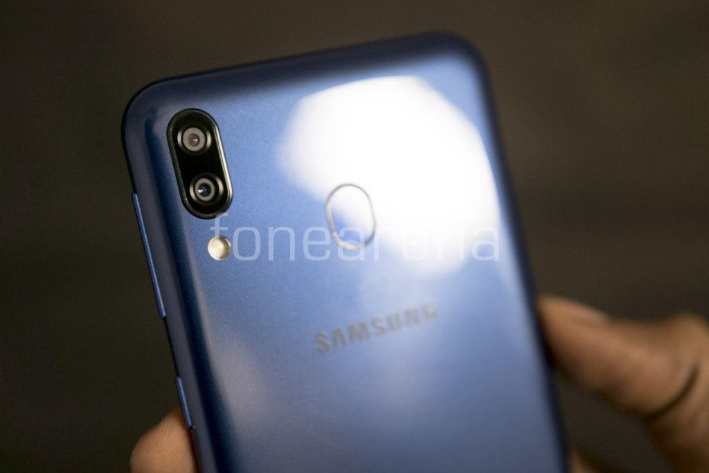 galaxy m20 front camera