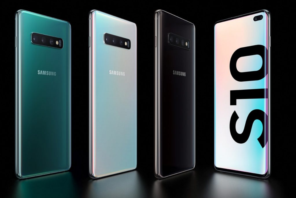 Samsung Galaxy S10 and Galaxy S10 with Quad HD Dynamic AMOLED