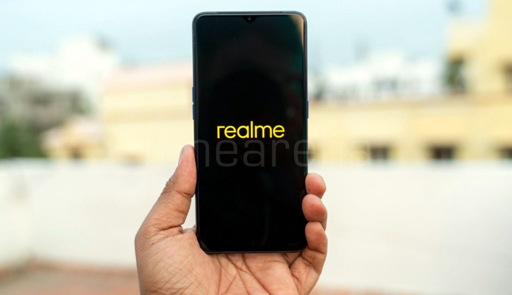 Realme to open exclusive experience stores, add 100 more service centres in India soon