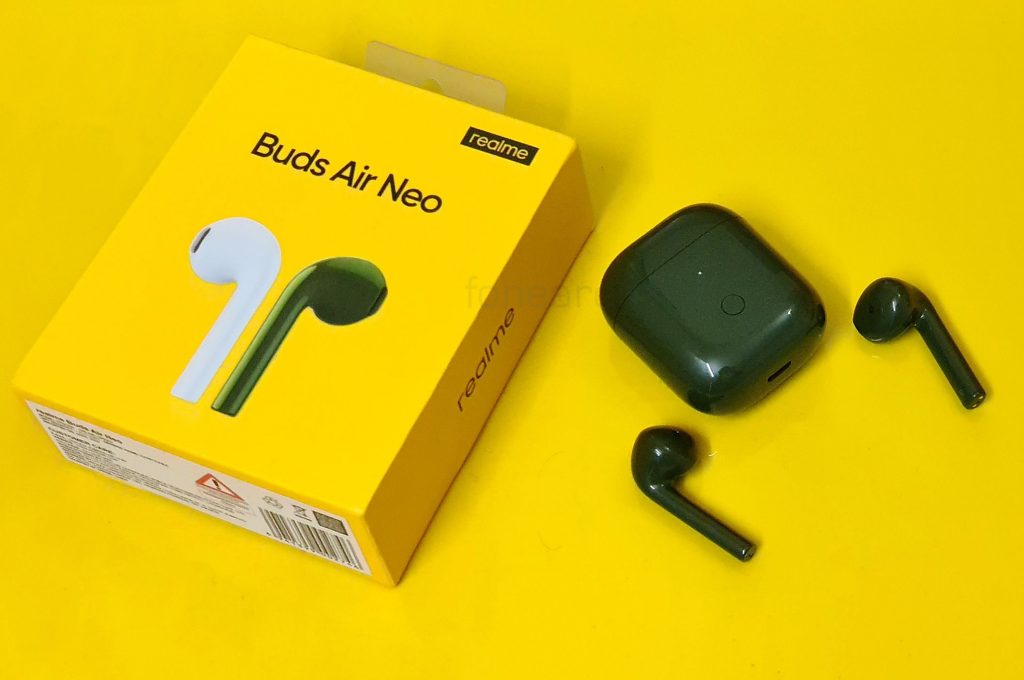 realme Buds Air Neo Review: Come for the audio, settle for the looks