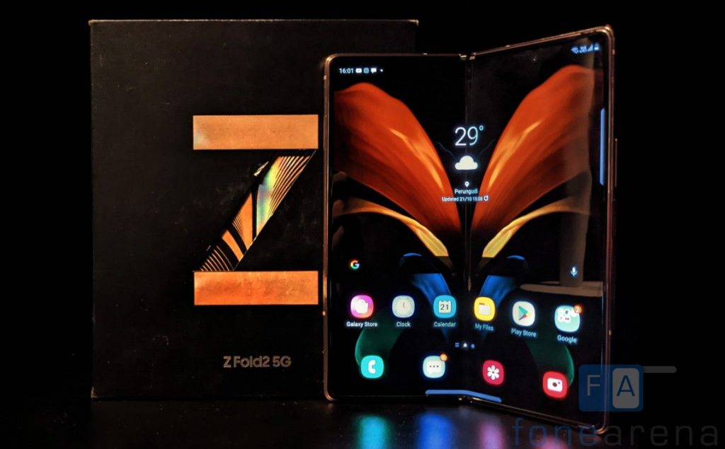 Samsung Galaxy Z Fold 2 Unboxing And First Impressions