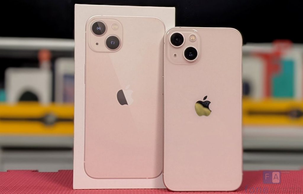 Apple iPhone 13 and iPhone 13 Mini Review: Time to Upgrade