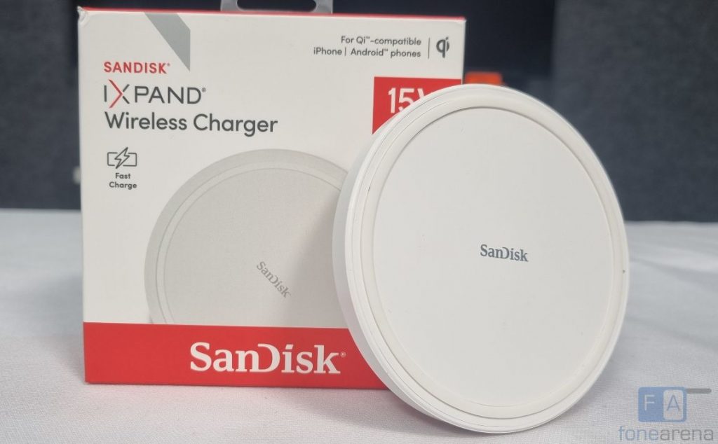 SanDisk Ixpand Wireless Charger First Impressions