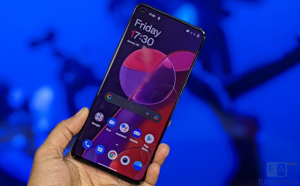 oneplus 9rt is curved display