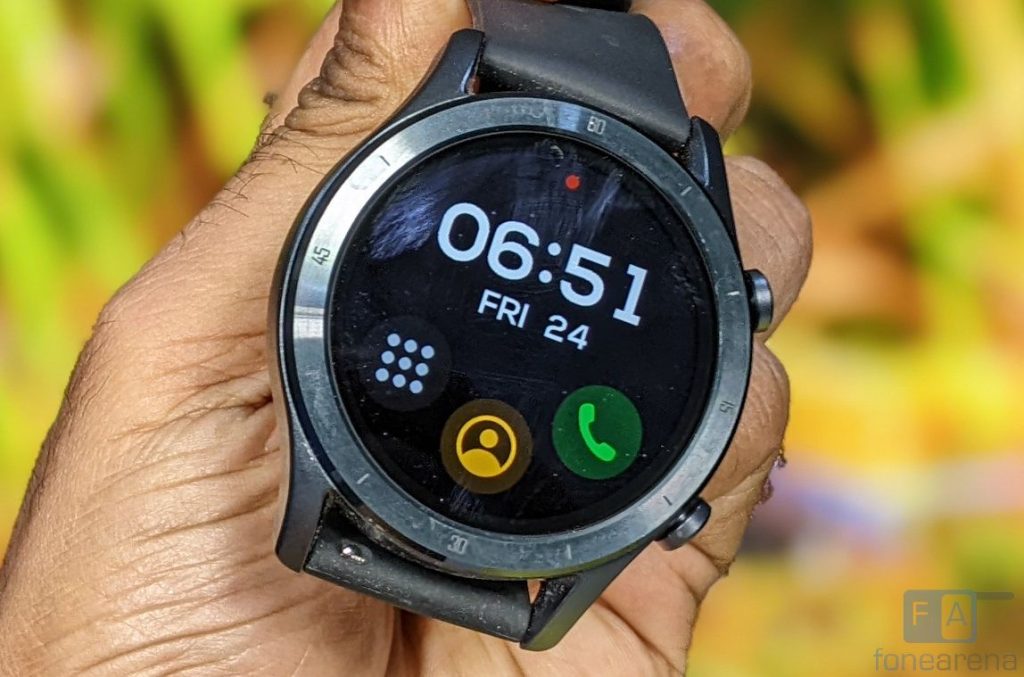 realme TechLife Watch R100 Review