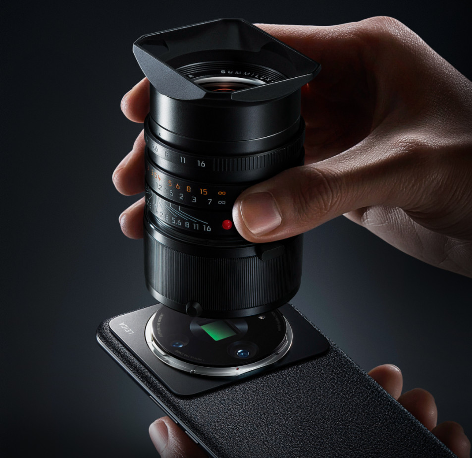 Xiaomi's latest concept phone has an interchangeable Leica M lens