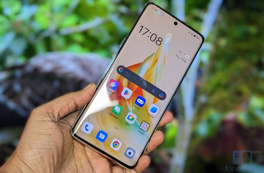 Oppo Reno 8T 4G with MediaTek Helio G99 unboxing 