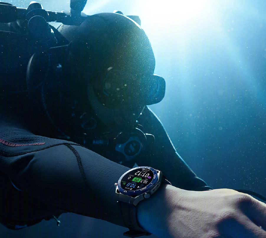 Huawei Watch Ultimate review: diving in at the deep end