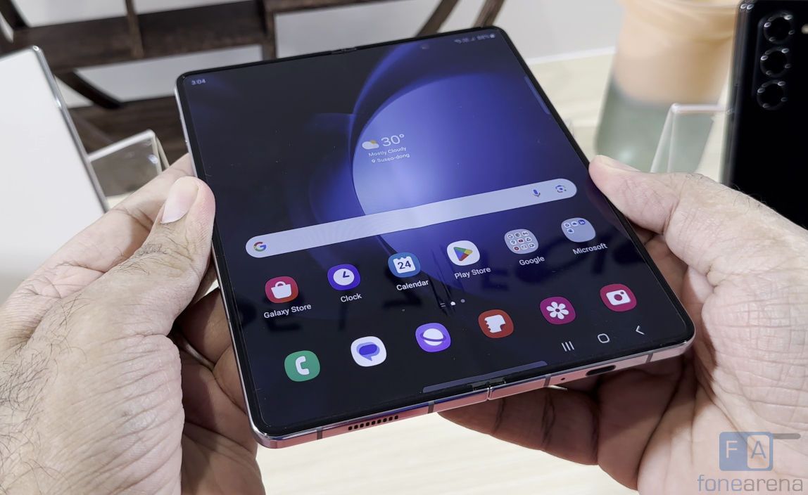 Samsung Galaxy Z Fold 5_fonearena-7 | Fone Arena